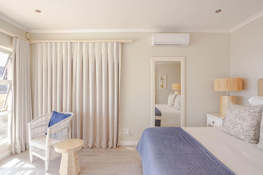 La Petite Baleine Oceanfront Luxury Villa De Kelders Buitenkant foto