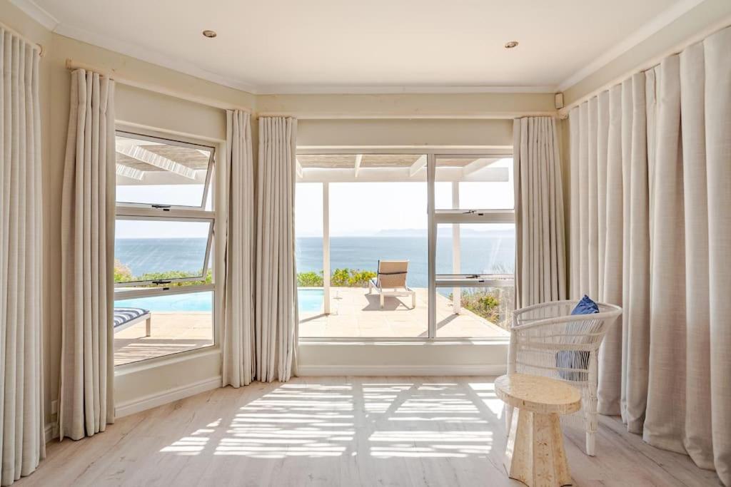 La Petite Baleine Oceanfront Luxury Villa De Kelders Buitenkant foto