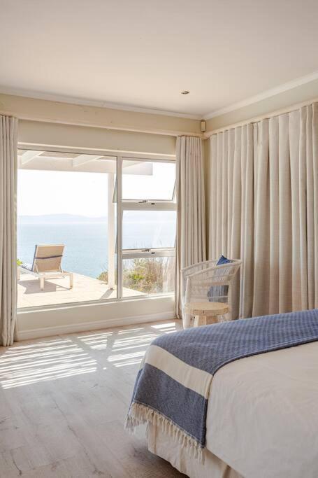 La Petite Baleine Oceanfront Luxury Villa De Kelders Buitenkant foto
