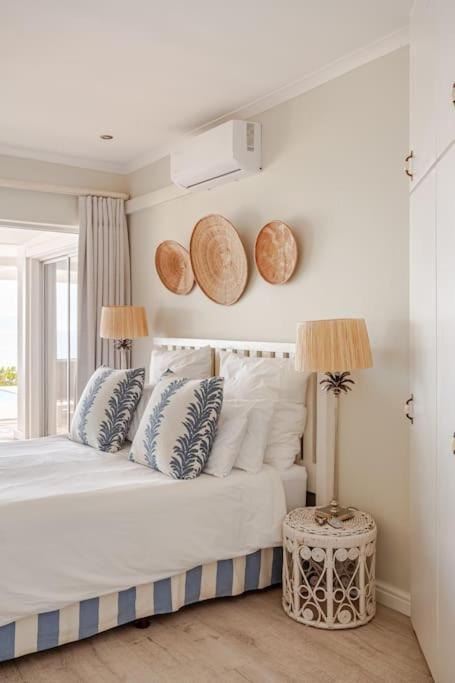 La Petite Baleine Oceanfront Luxury Villa De Kelders Buitenkant foto