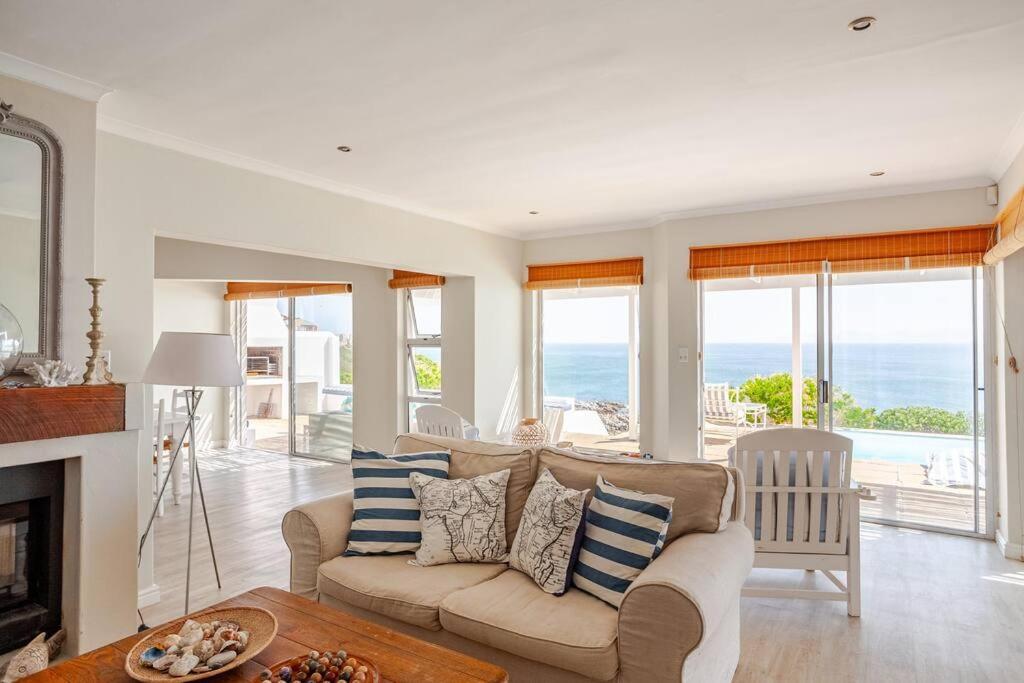 La Petite Baleine Oceanfront Luxury Villa De Kelders Buitenkant foto